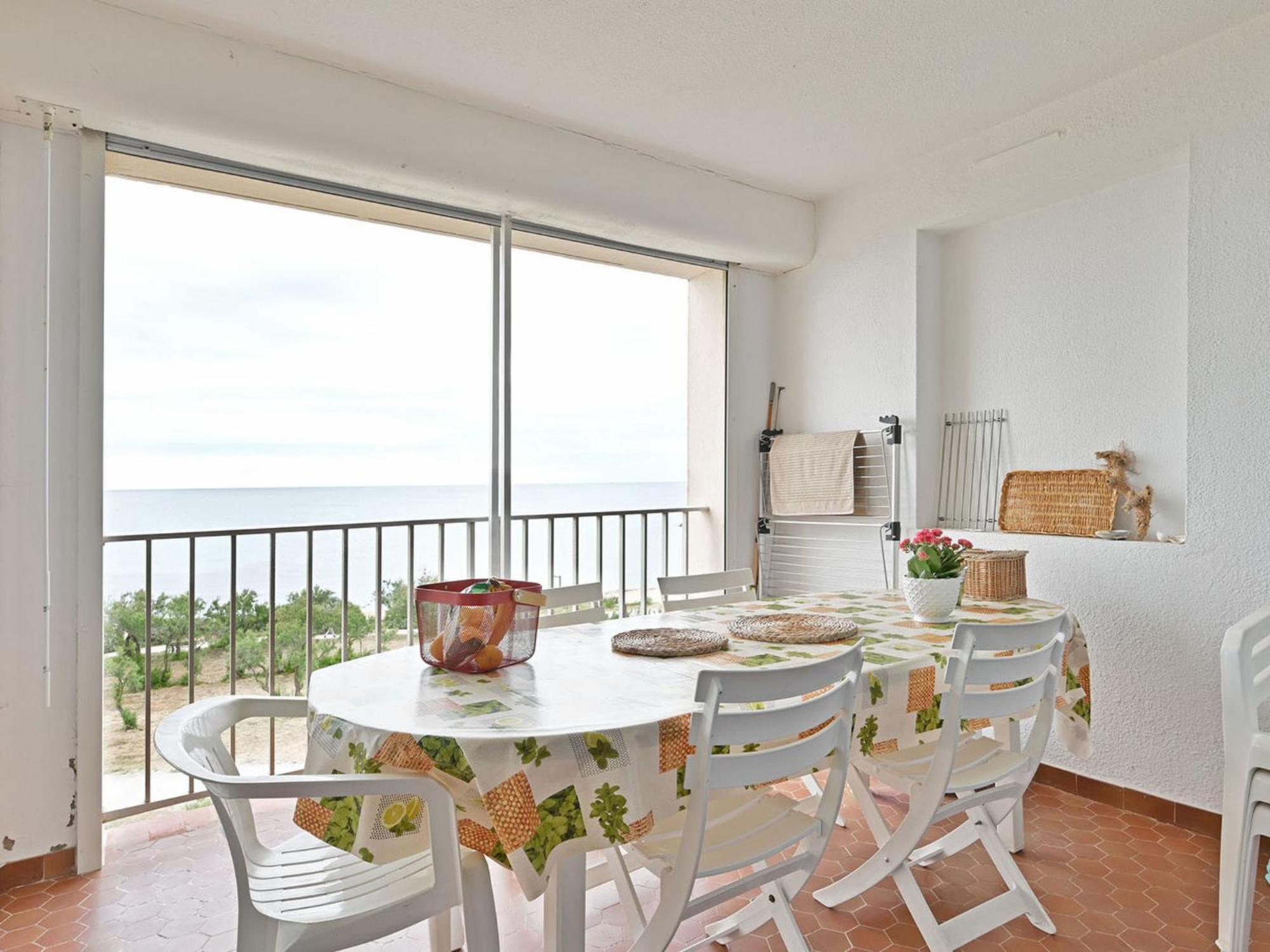 Apartment De La By Interhome